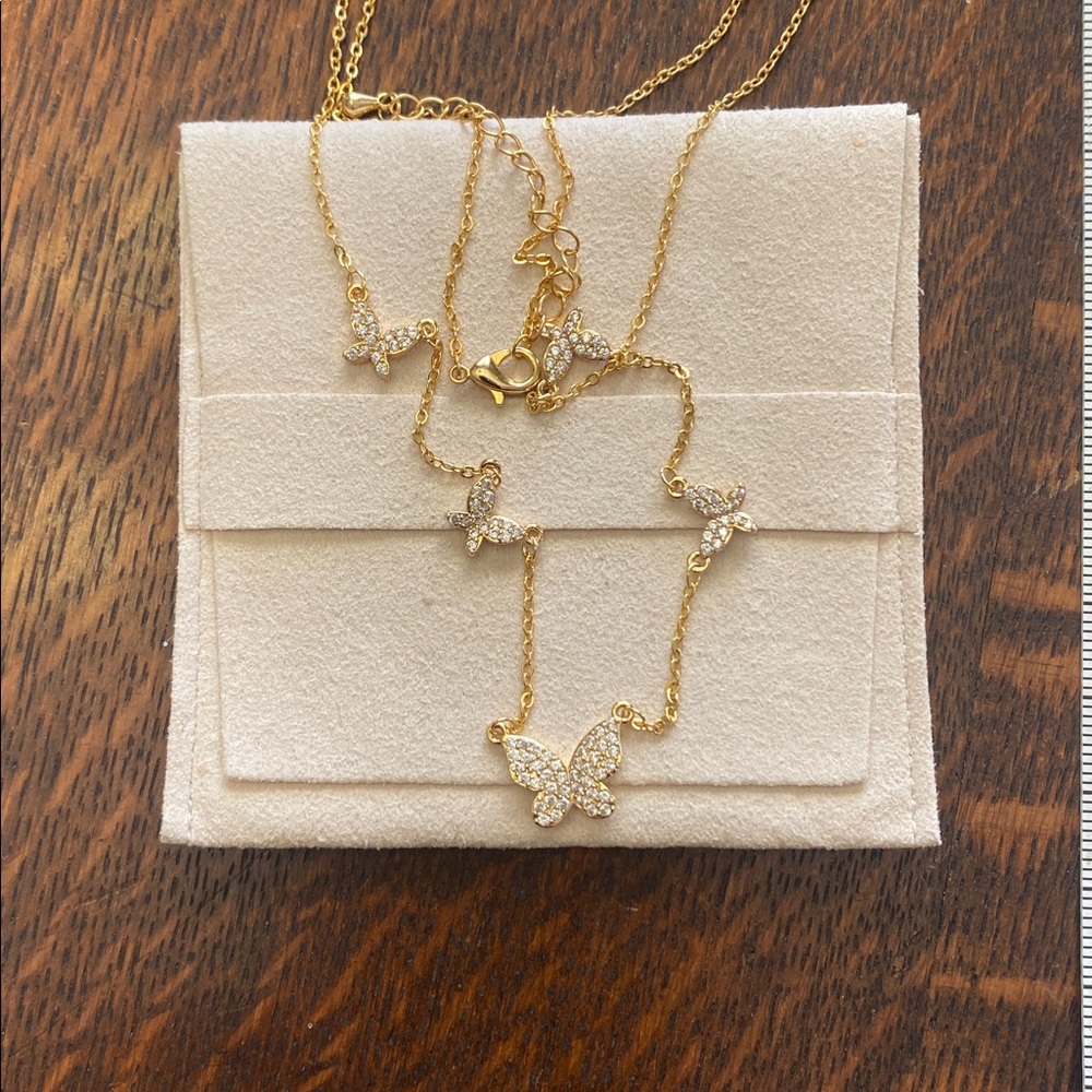 10kt Gold Plated With Diamond Like Butterfly Necklace 18” New Never Worn